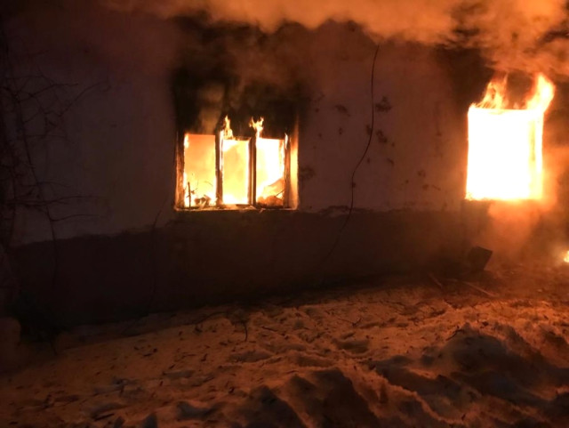 Köy Evinde Geceyi Aydınlatan Yangın