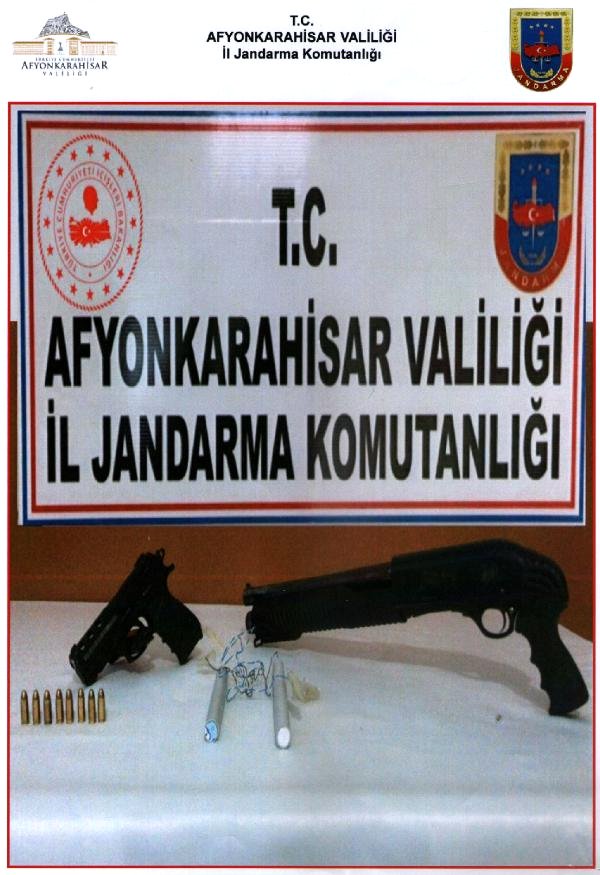 Sosyal Medya Üzerinden Eyp Satmaya Çalışan Kişiye Gözaltı