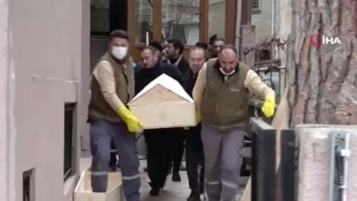 Kartal’da anne ve 2 kızı evde ölü bulundu