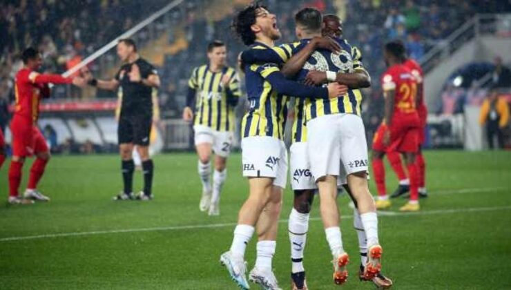 Fenerbahçe kusur yapmadı! Dört golle yarı finaldeler