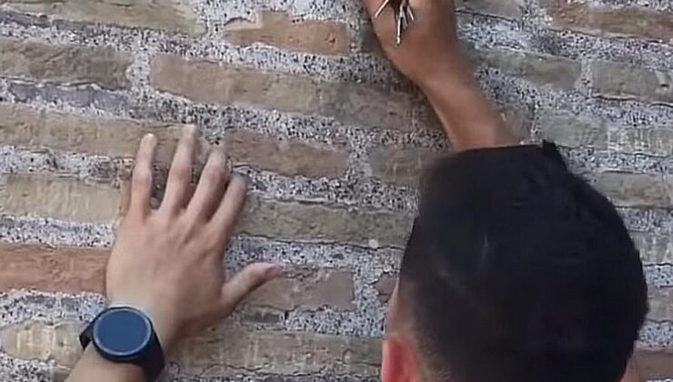 İtalya vandal turisti arıyor: Kolezyum’a isim kazıdı
