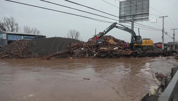 Şili’de sel felaketi: 2 kişi öldü, 3 kişi kayboldu