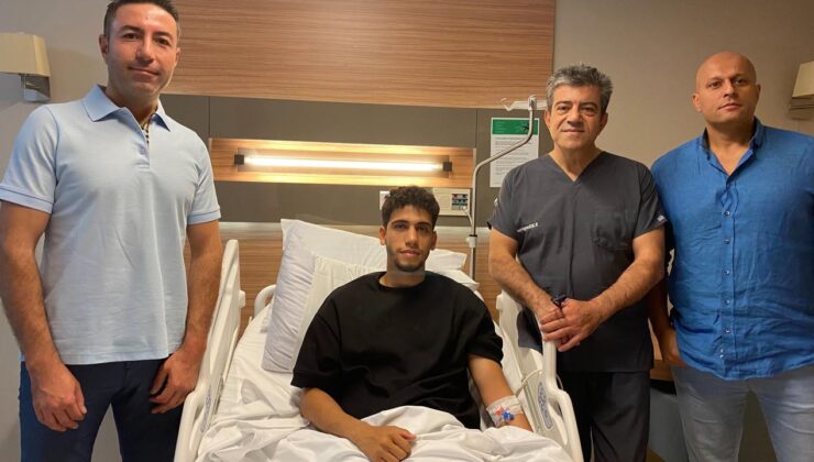 Sivasspor’un genç futbolcusu bıçak altına yattı