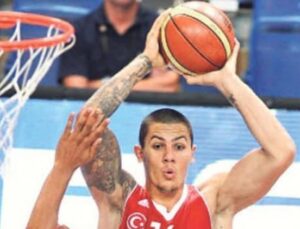 Ulusal basketbolcu hayatını kaybetti!