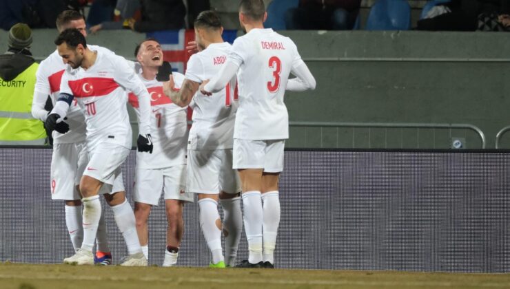 Ulusal yıldızlarımız tarihi zaferi kıymetlendirdi