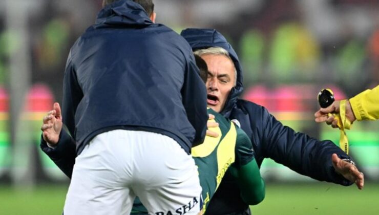 Cenk Tosun’dan esprili Mourinho paylaşımı! ‘Aman dikkat’