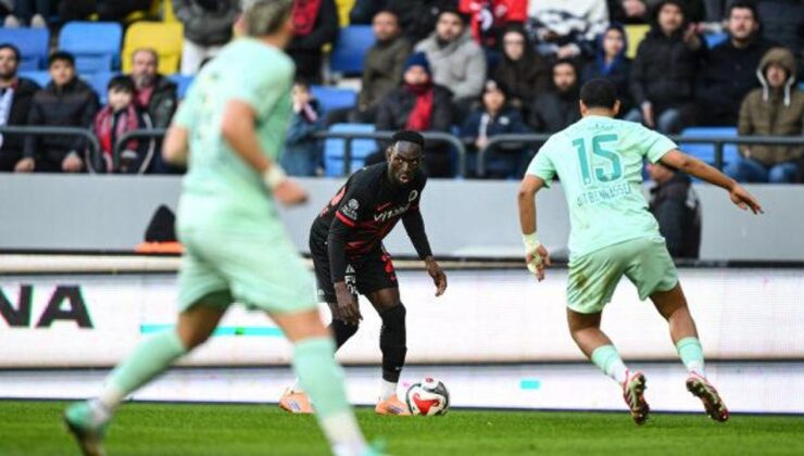 Düşme çizgisi için kritik maçta puanlar paylaşıldı!