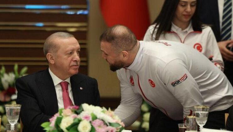 Mesleğini bitirmeyi düşünüyordu! Lider Erdoğan’a dünya şampiyonluğu kelamı verdi