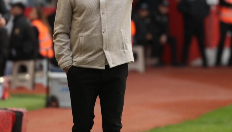 Deneyimli hoca kendilerini Süper Lig’de tutacak puanı açıkladı!