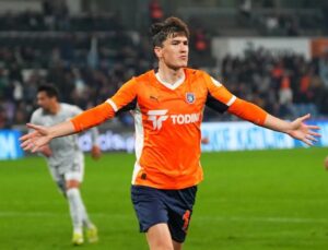 Eldor Shomurodov 5 maçlık gol orucunu dubleyle bozdu!