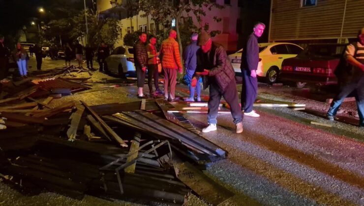 Şiddetli fırtına: Çatı uçtu, 6 araç hasar gördü