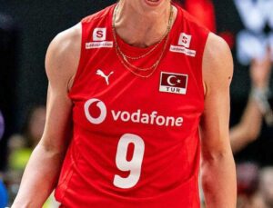 12 yıldır Ay-yıldızlı formayı giyiyordu! Ulusal Kadro’ya veda etti