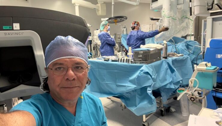 Türk cerrah İngiltere’de dünyanın gözü önünde canlı ameliyat yapacak
