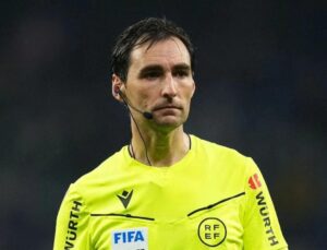 Beşiktaş-Midtjylland maçının hakemi muhakkak oldu