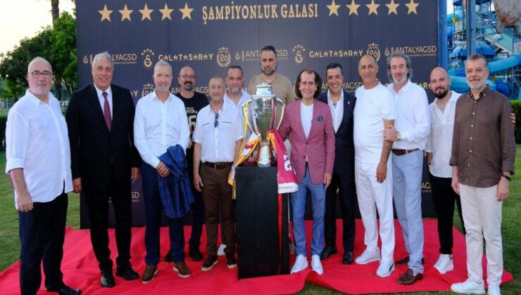 Galatasaray’ın şampiyonluk kutlamalarında Fenerbahçe’ye flaş gönderme! Tam 30 yıl sonra…