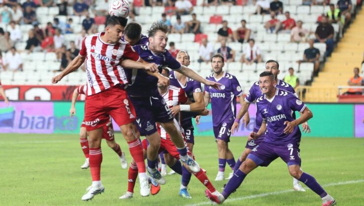 1. Lig’de birinci haftadan gol düellosu! Antalyaspor’dan döneme argümanlı başlangıç